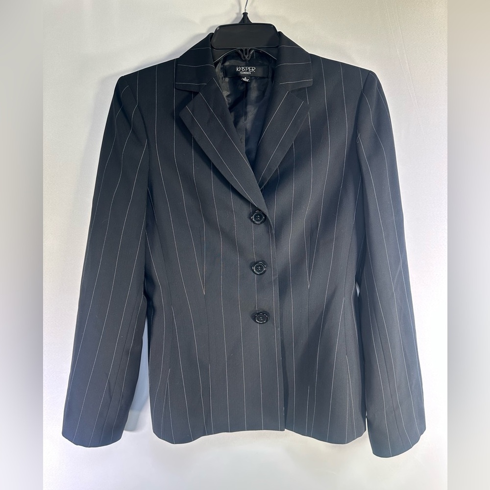 Kasper Black Pinstripe Women's‎ Suit Jacket